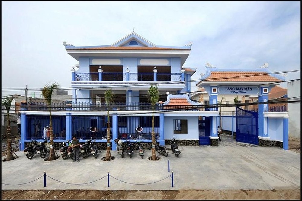 Maison Chance community village